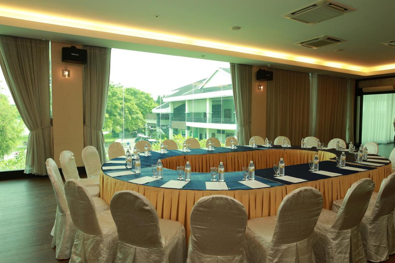 איפוה Rpgc Garden Hotel מראה חיצוני תמונה